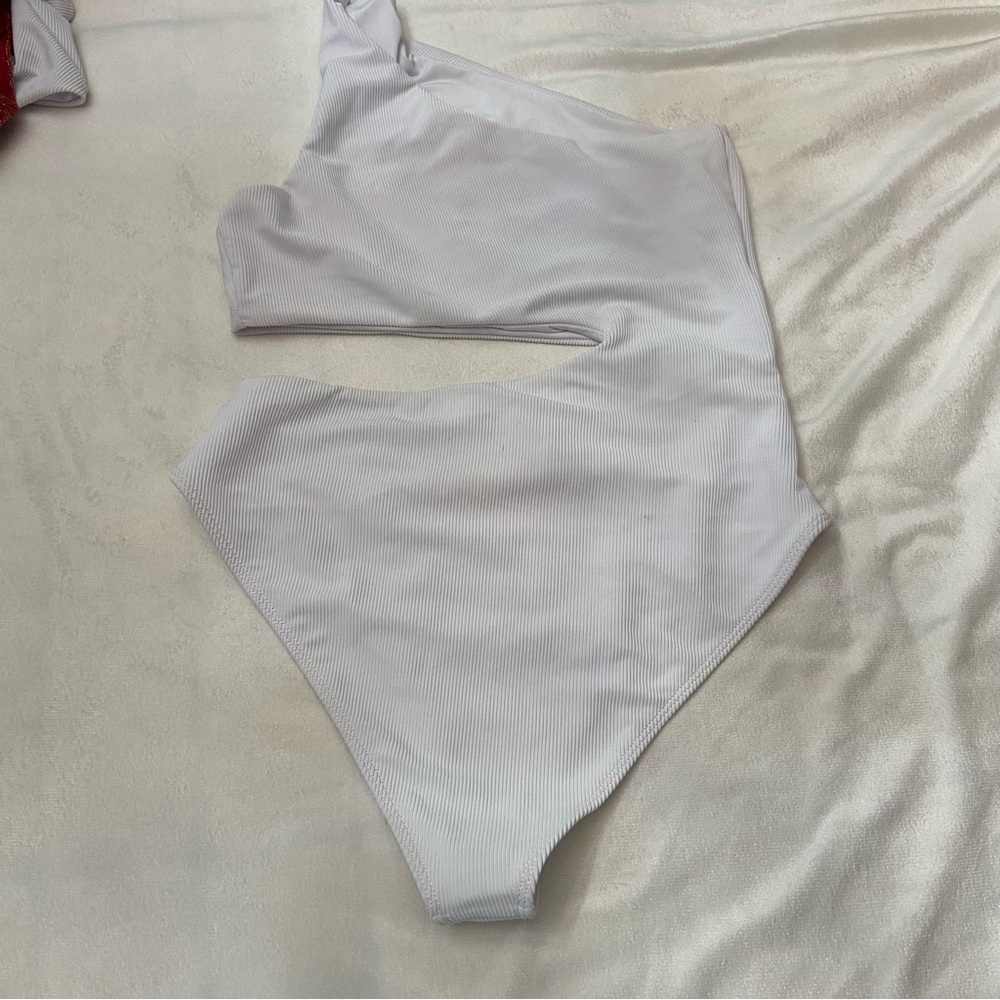 Beach Riot White One-Shoulder Ribbed One-Piece Swimsuit - Picture 3 of 14